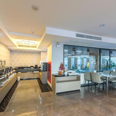 Arista Hotel Ubon Ubon Ratchathani Dış mekan fotoğraf