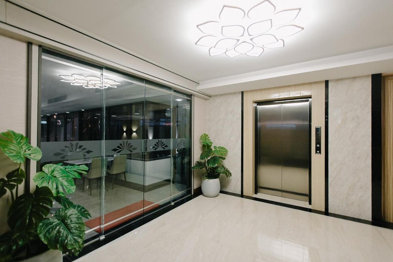 Arista Hotel Ubon Ubon Ratchathani Dış mekan fotoğraf