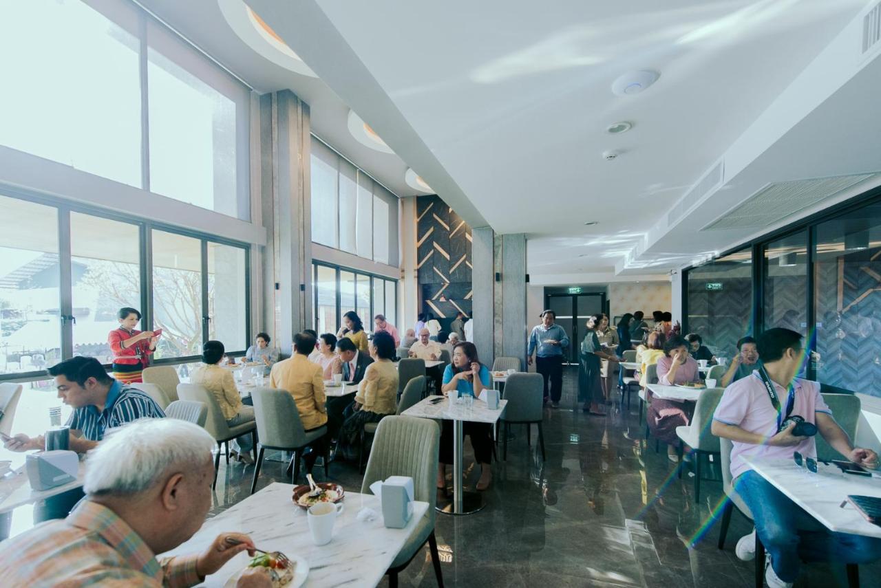 Arista Hotel Ubon Ubon Ratchathani Dış mekan fotoğraf