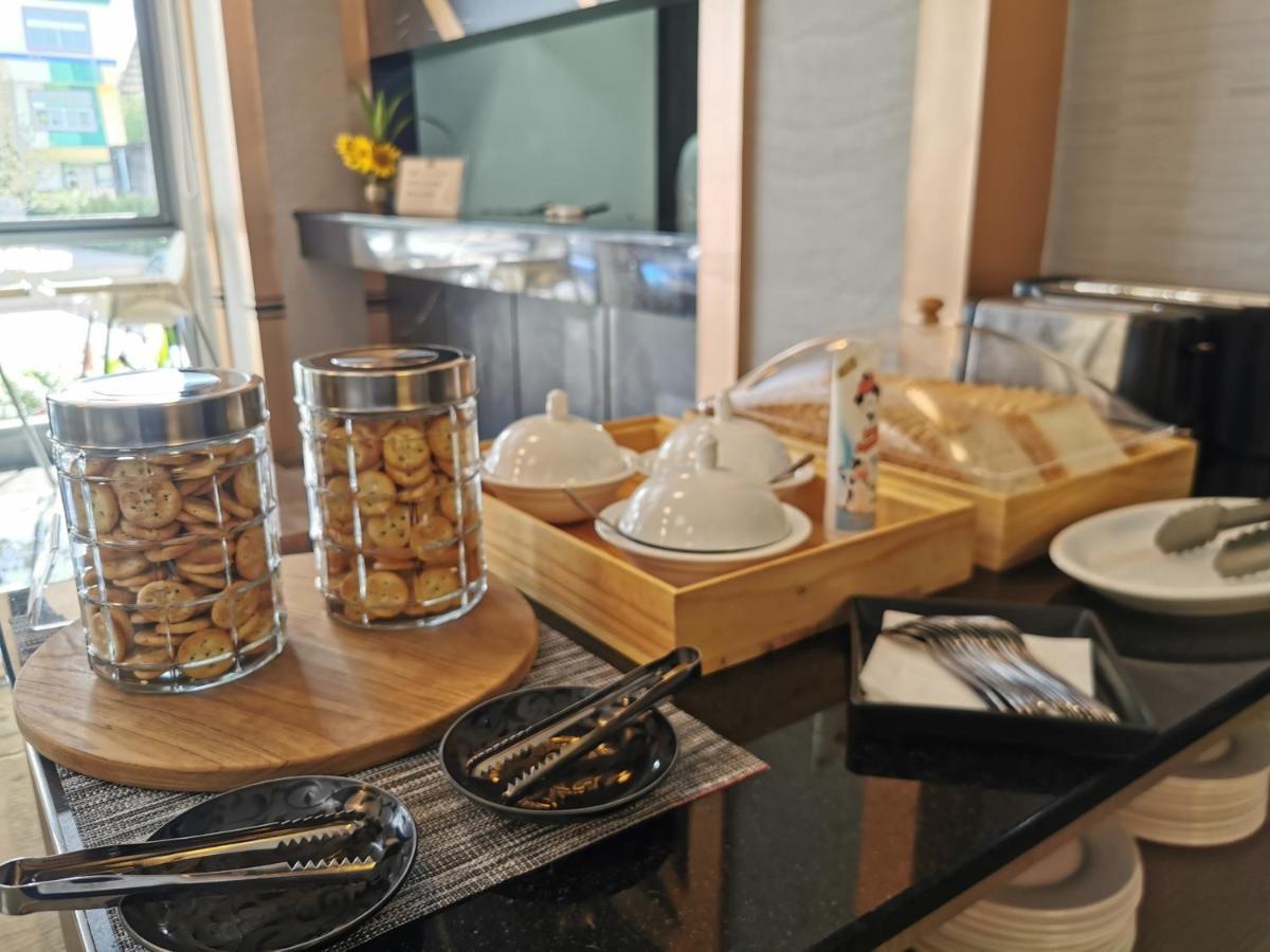 Arista Hotel Ubon Ubon Ratchathani Dış mekan fotoğraf